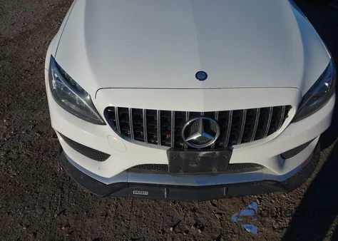 2015 Mercedes-Benz C 300 4Matic/Luxury 4Matic/Sport 4Matic z USA, uszkodzony, nr VIN 55SWF4KB1FU034987